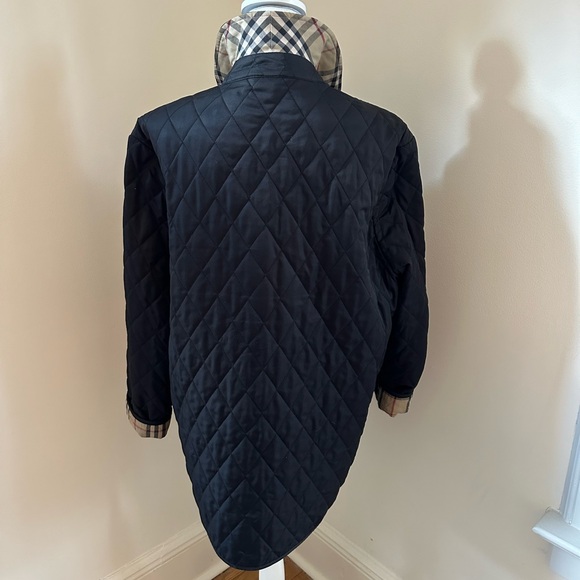 Burberry Black Quilted Jacket size Large - Picture 6 of 9